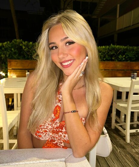 Arianna Felber model sexy pic