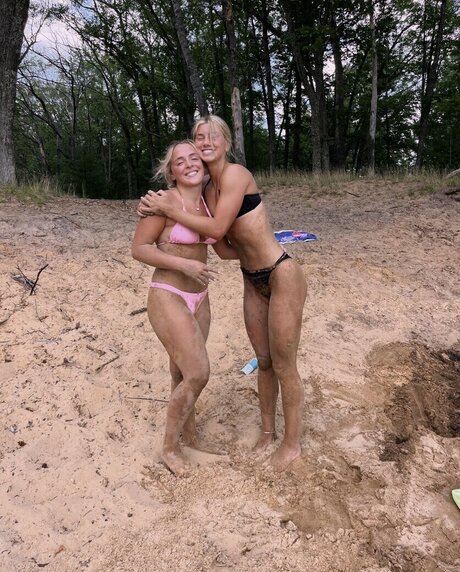 Lauren Creon model perfect archive