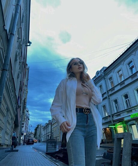 GloriaMatvien model gallery