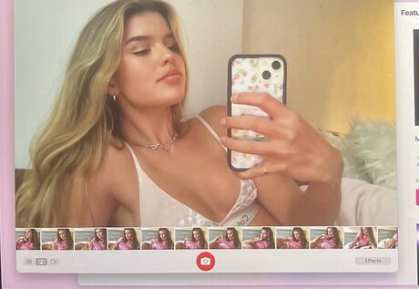 Maeve Tomalty sexy star img