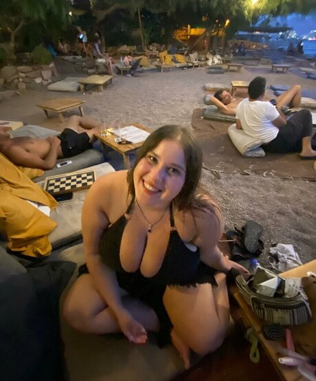 Mikaash nudes model picture