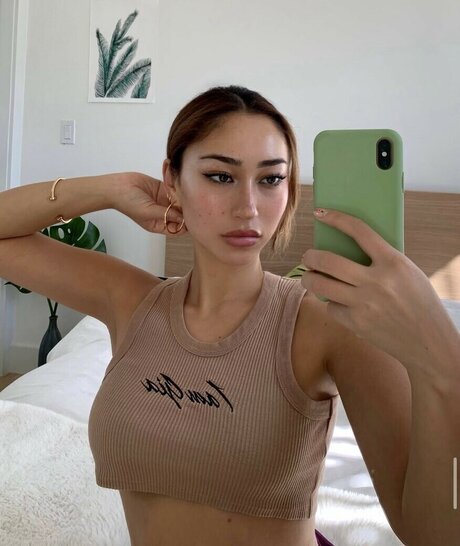 Olivia Jordan model erotic photos