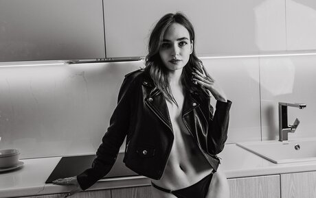 Kamilla Manina beautiful model pictures