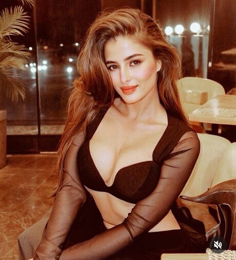 Sarahonthegram exclusive actress archive