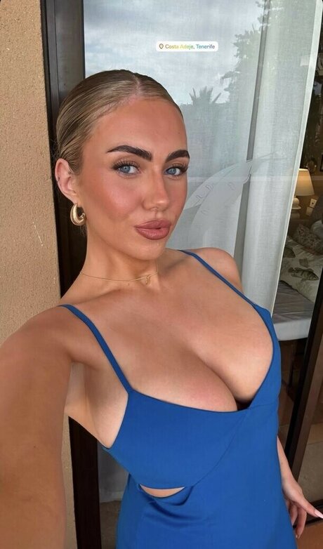 Ellie Williamson high quality star image