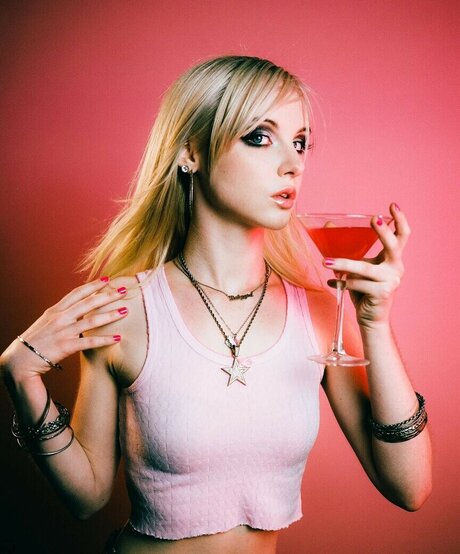 Shauna Dean Cokeland model porn images