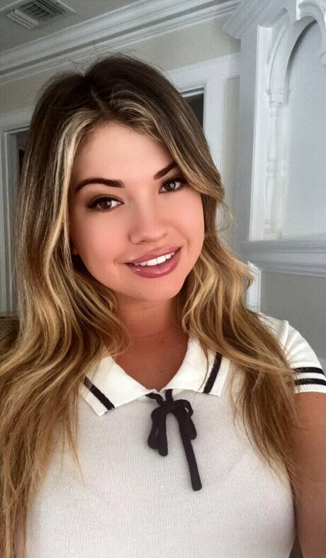 Natalie Winters pornstar sex picture