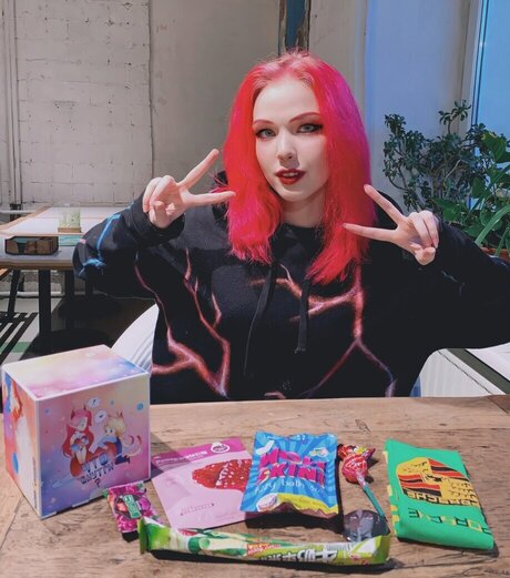 Mercury Cosplay model top image