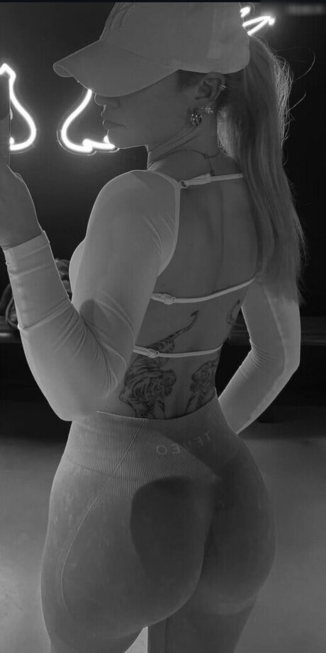 Nele mbt exclusive model archive