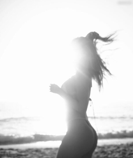 Ester Exp sito model free gallery