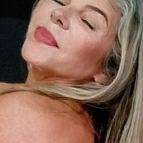 Silv nia Corgosinho star pretty photo