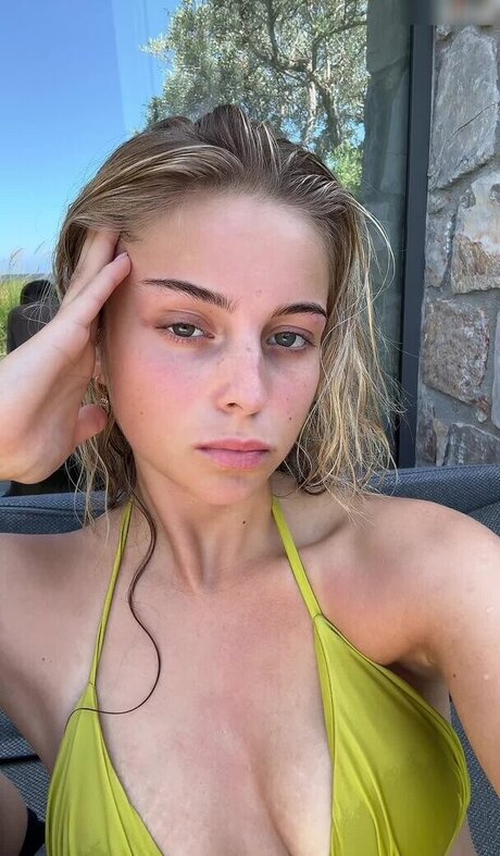 shemale onlyfans free naked picture