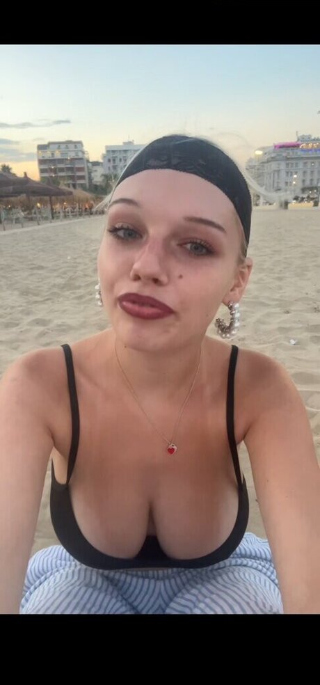 Leni Bahr pornstar nude pictures