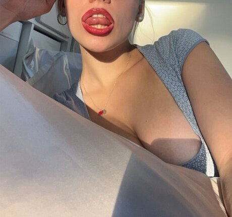 Leni Bahr model perfect pictures