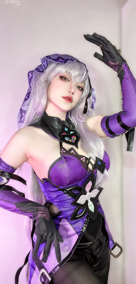 Faixvey star nudes galleries