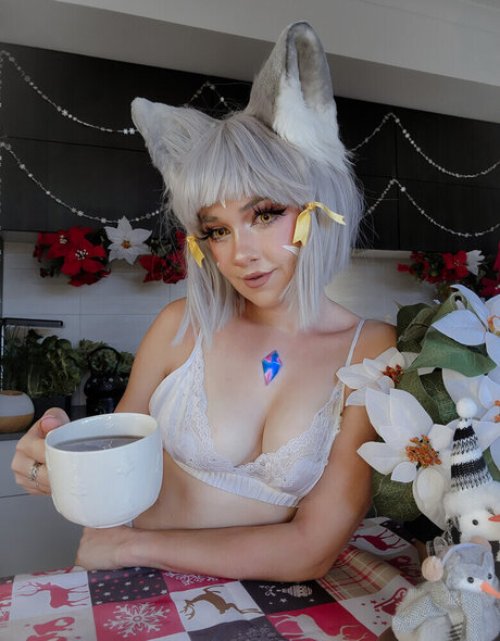 Pixielee sexy model pics