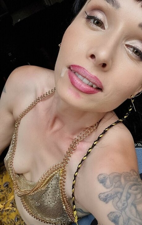 Darya Jane naked model img