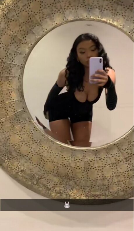 goldenbihxo pornstar nude image