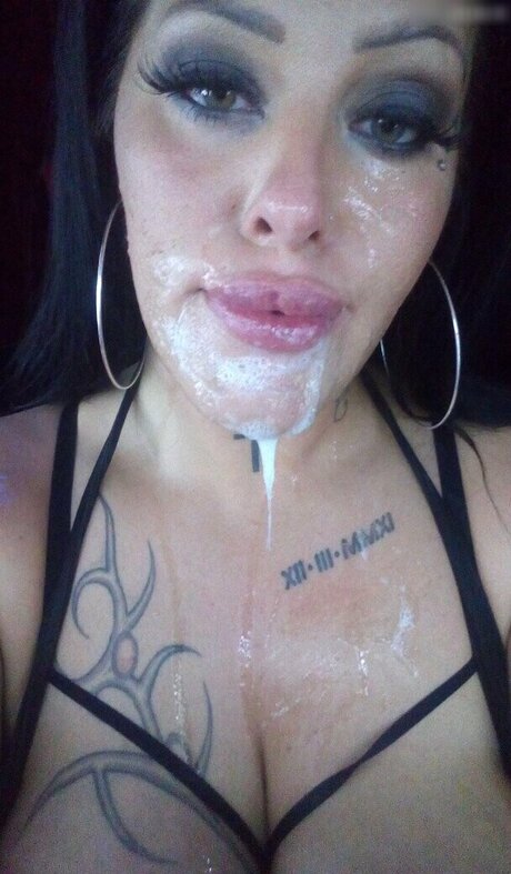 Ashley Cumstar nice star pic