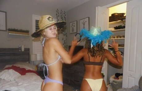 Jailyn Como exclusive model pic