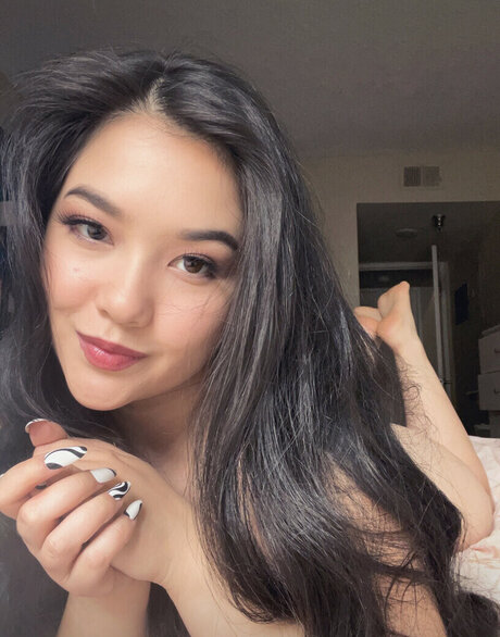 Sonia Elsie ASMR hot pornstar img