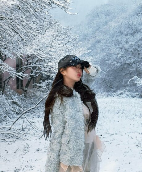 Jang Won young porn star pics