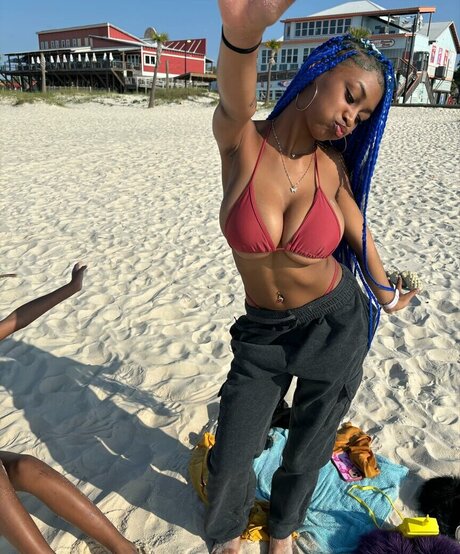 Alicia Adams sex star picture