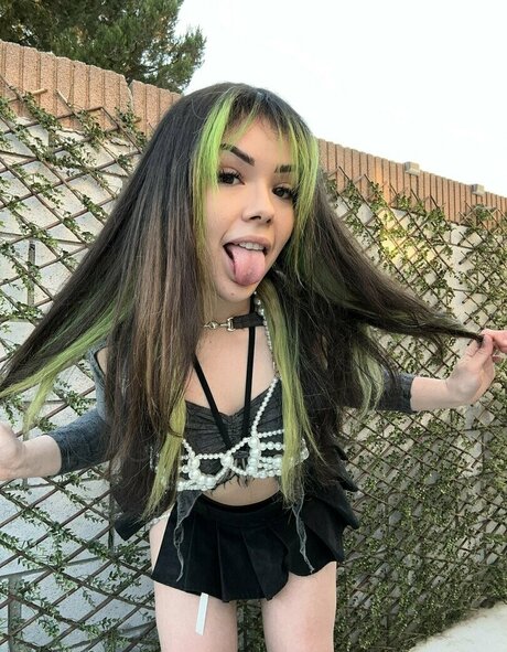 Wavy Brin high quality actress photos