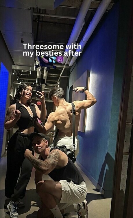 Wavy Brin pretty actress picture