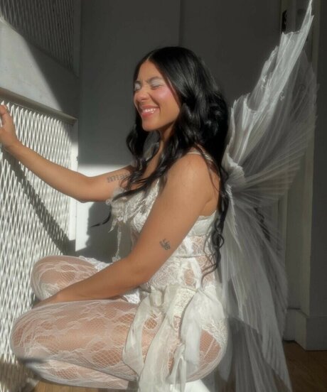 Pom Pom Squad naked actress image