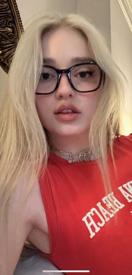 Facialize Me high quality actress image