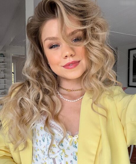 non onlyfans pornographic gallery