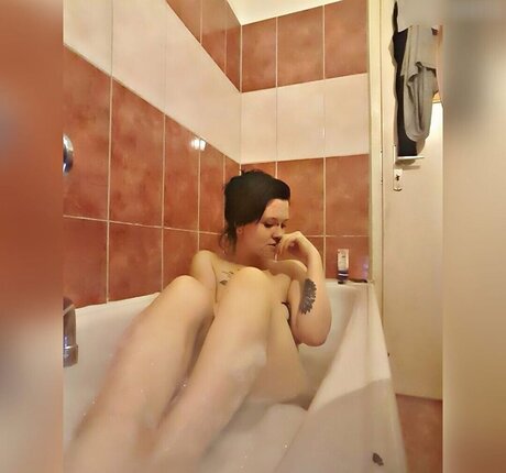 Laura Knoblauch star sex picture