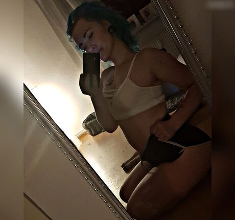 Laura Knoblauch perfect model pictures