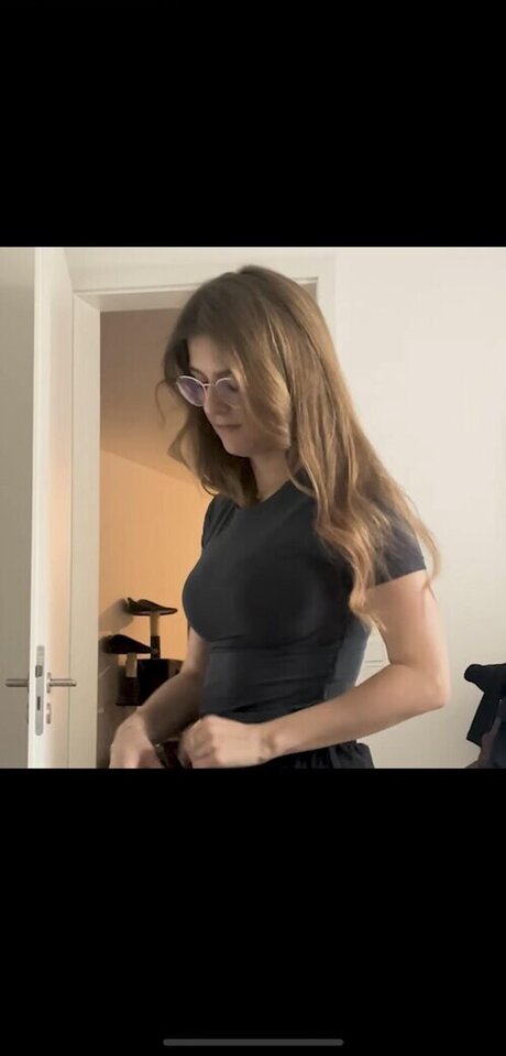 Melina msxou star naked archive