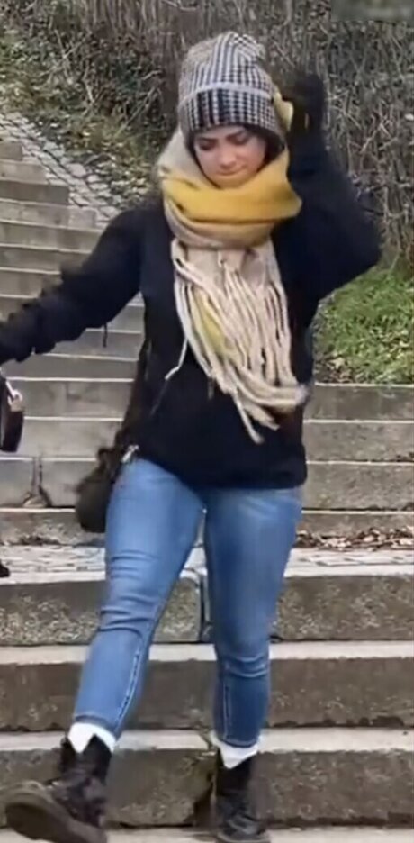 FreakinMagical hd actress img