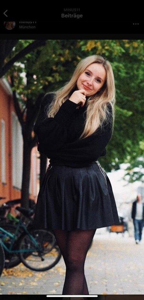 MinusElf sex pornstar img