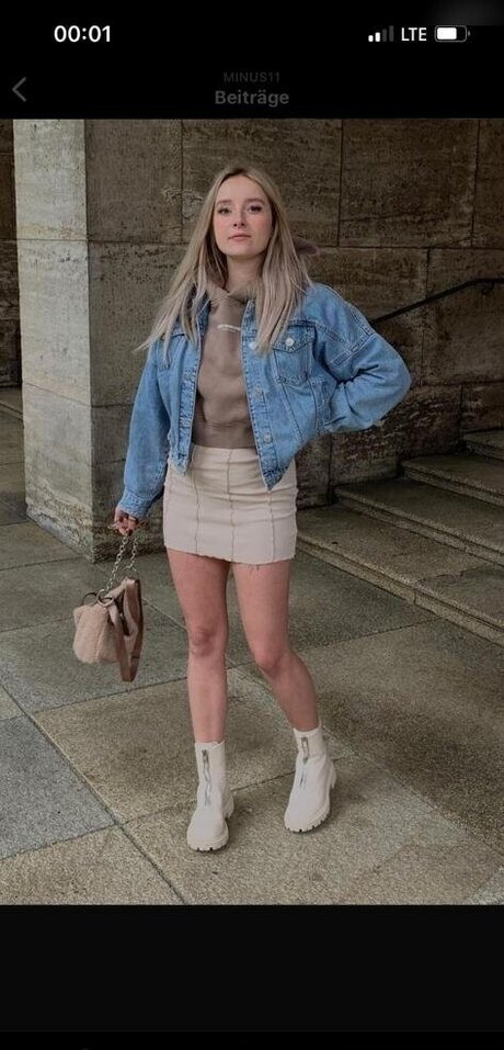 MinusElf sexy model pictures