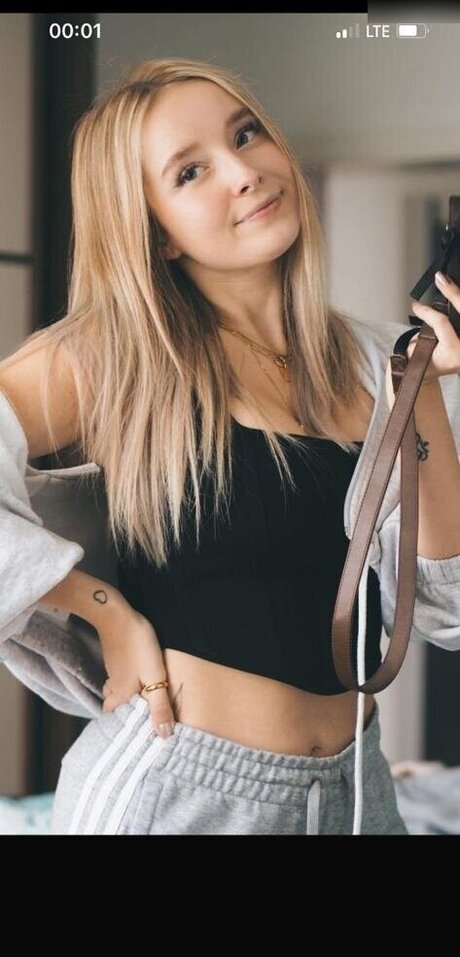 curvy lesbian onlyfans beautiful pic