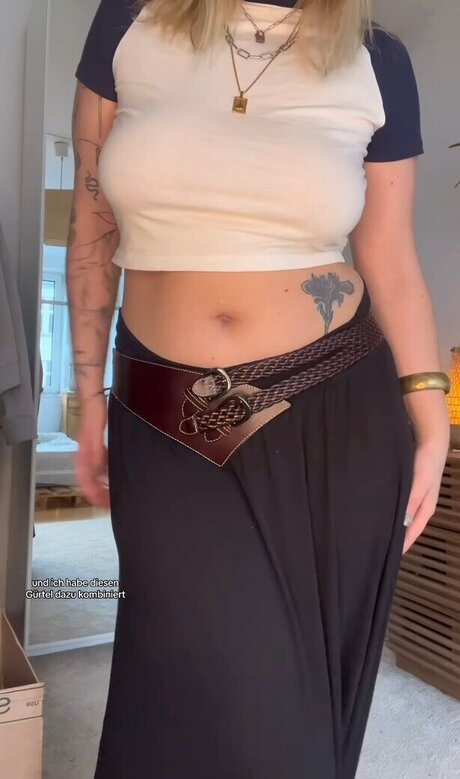 Viky kid hot pornstar gallery