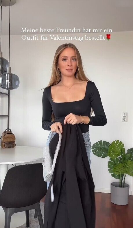 blonde midget onlyfans best photo