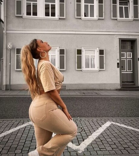 Jana Barca pornstar art img