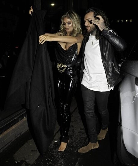 asian twin onlyfans pretty photos