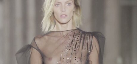 OOPS International high quality actress pictures