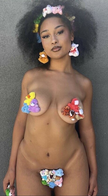 veondremitchell nude star photo