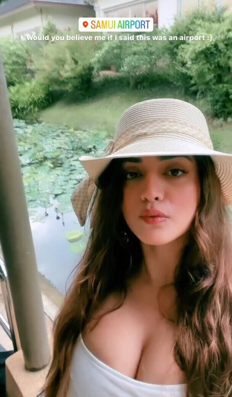 Steffi Cyrill model sex picture