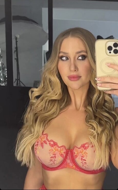 Tami Tilgner pornstar pretty photo