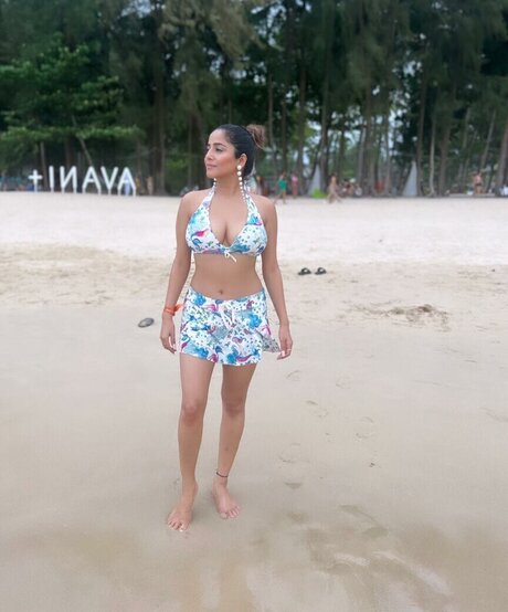 Kate Sharma adult actress picture