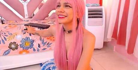 Akamehills star nudes photos