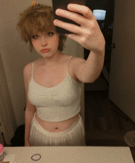 Addison Ambrose pornstar exclusive img